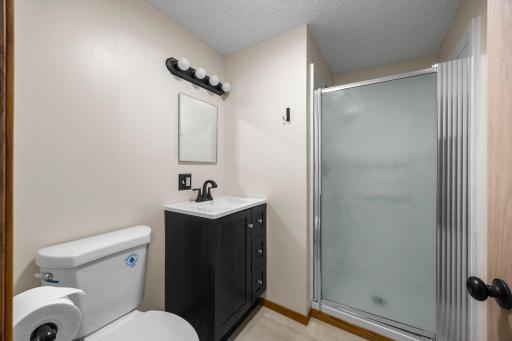 737 6th Avenue NW, New Brighton, MN 55112
