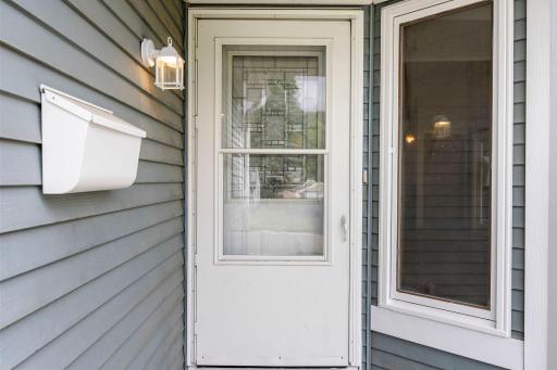 737 6th Avenue NW, New Brighton, MN 55112