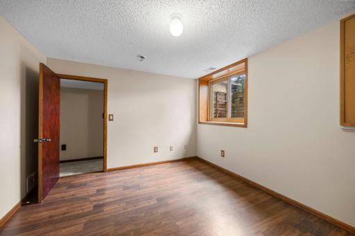 737 6th Avenue NW, New Brighton, MN 55112