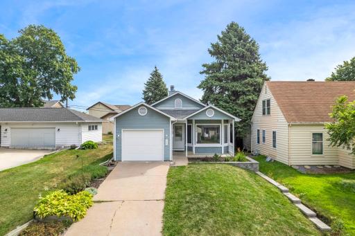 737 6th Avenue NW, New Brighton, MN 55112