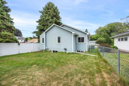 737 6th Avenue NW, New Brighton, MN 55112
