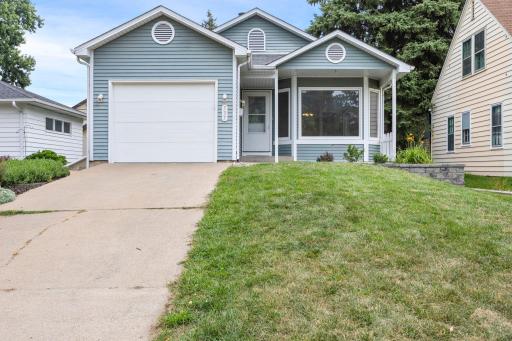737 6th Avenue NW, New Brighton, MN 55112