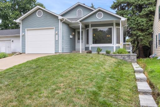 737 6th Avenue NW, New Brighton, MN 55112