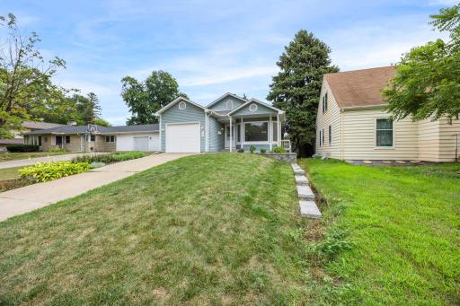 737 6th Avenue NW, New Brighton, MN 55112