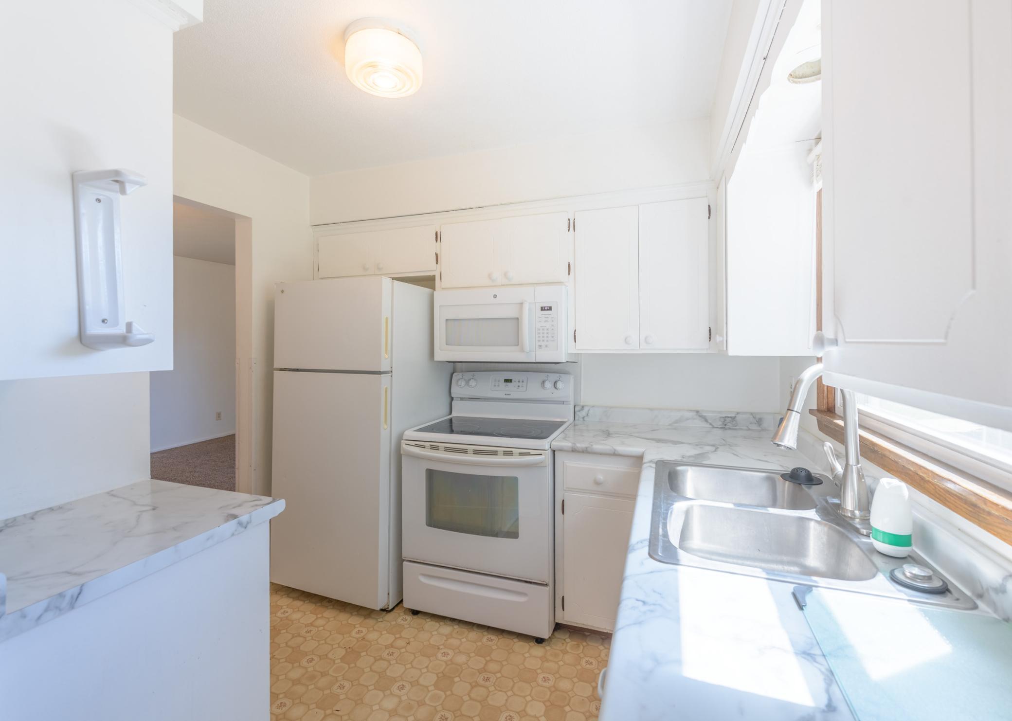 9524 Pleasant Ave S-WS-20210814-_CBP0484-HDR.jpg