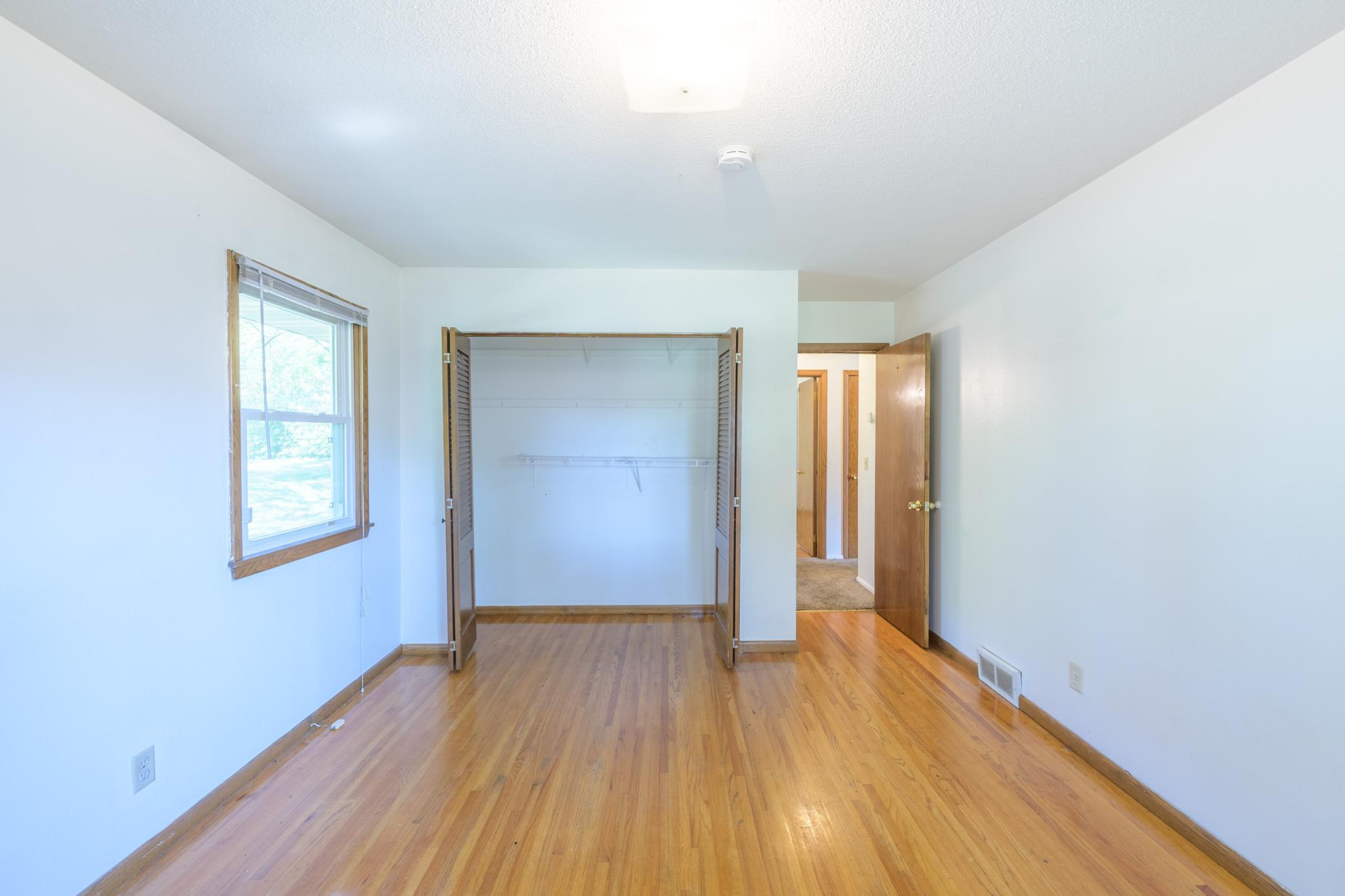 9524 Pleasant Ave S-WS-20210814-_CBP0499-HDR.jpg