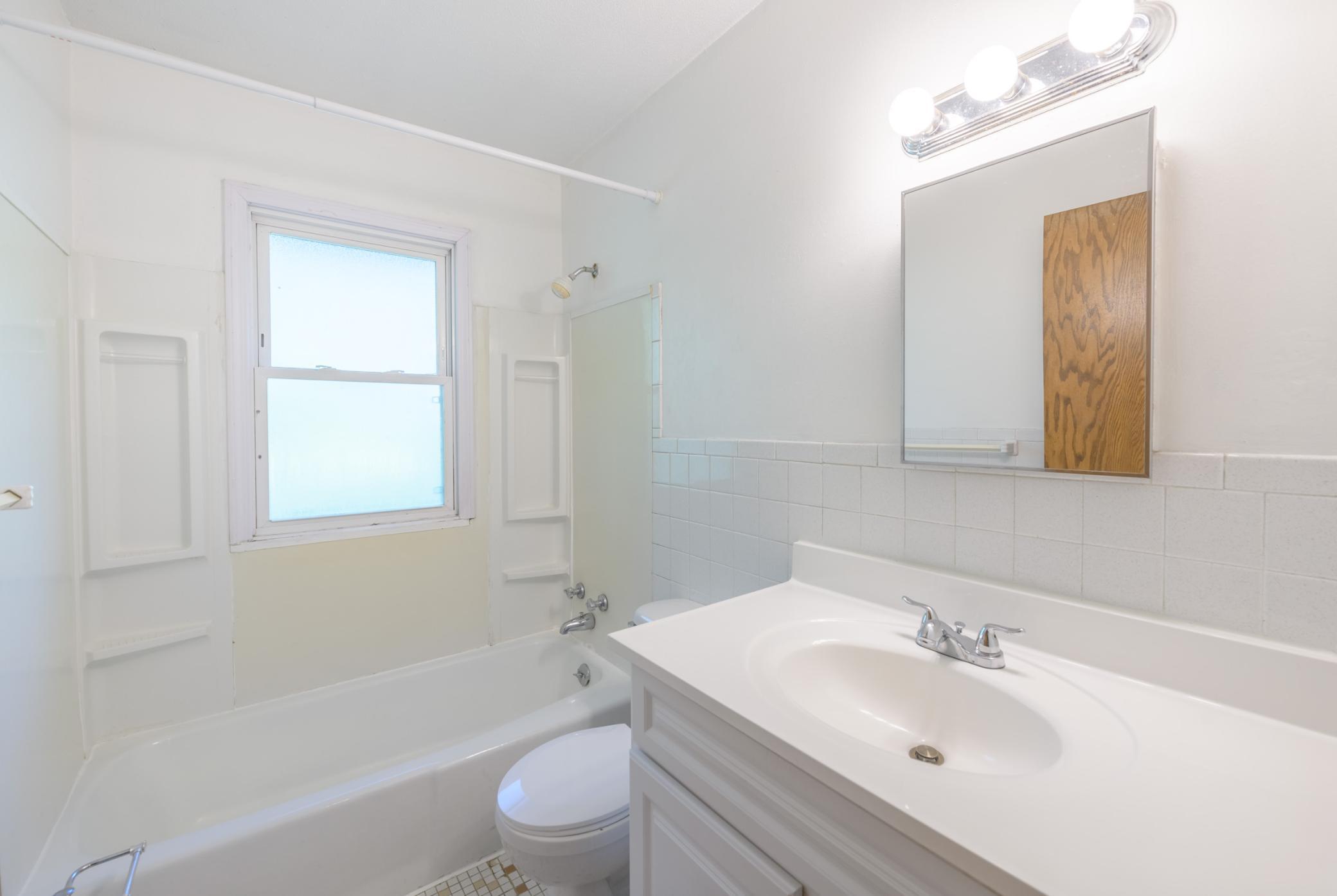 9524 Pleasant Ave S-WS-20210814-_CBP0502-HDR.jpg