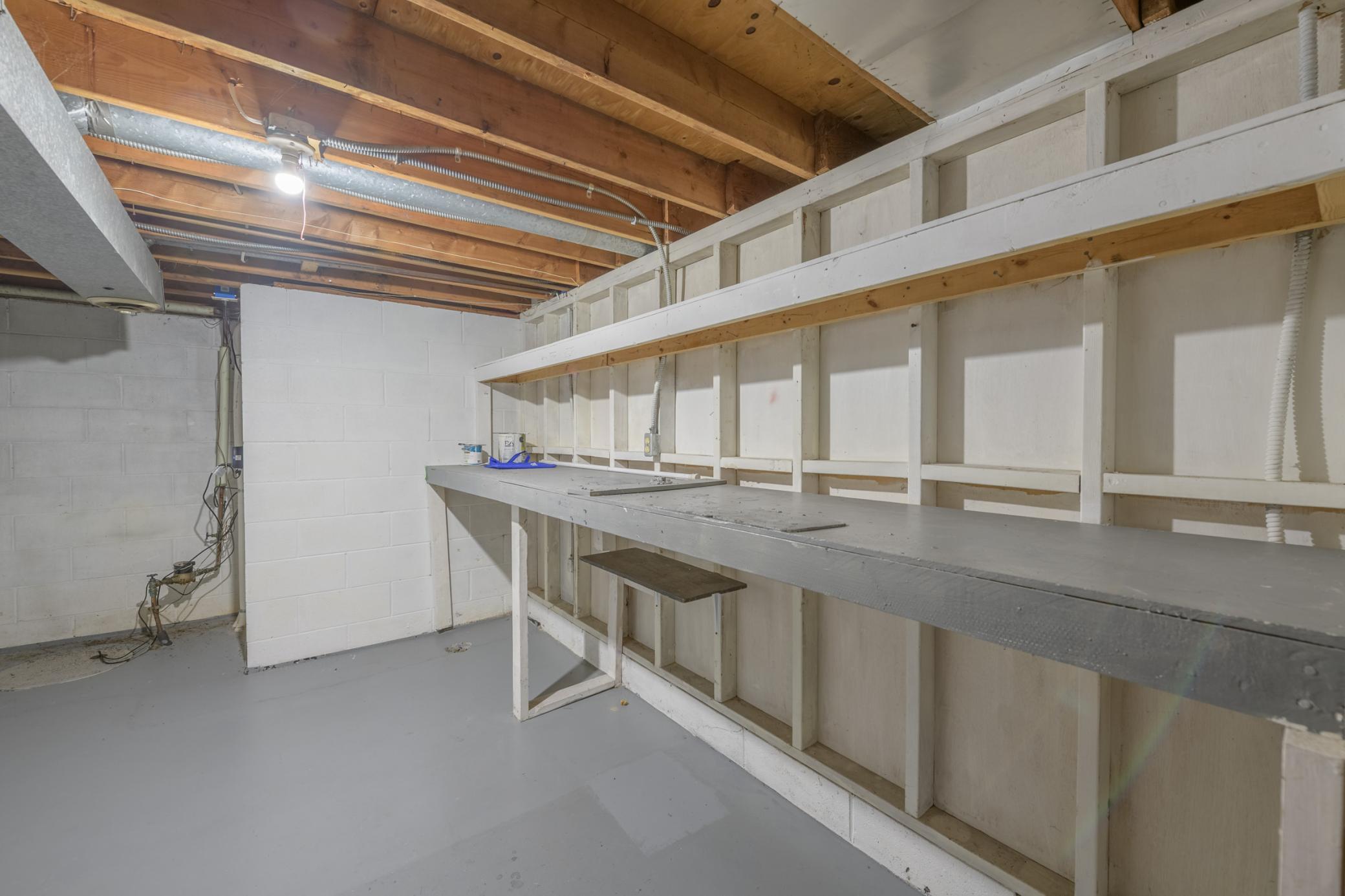 9524 Pleasant Ave S-WS-20210814-_CBP0505-HDR.jpg