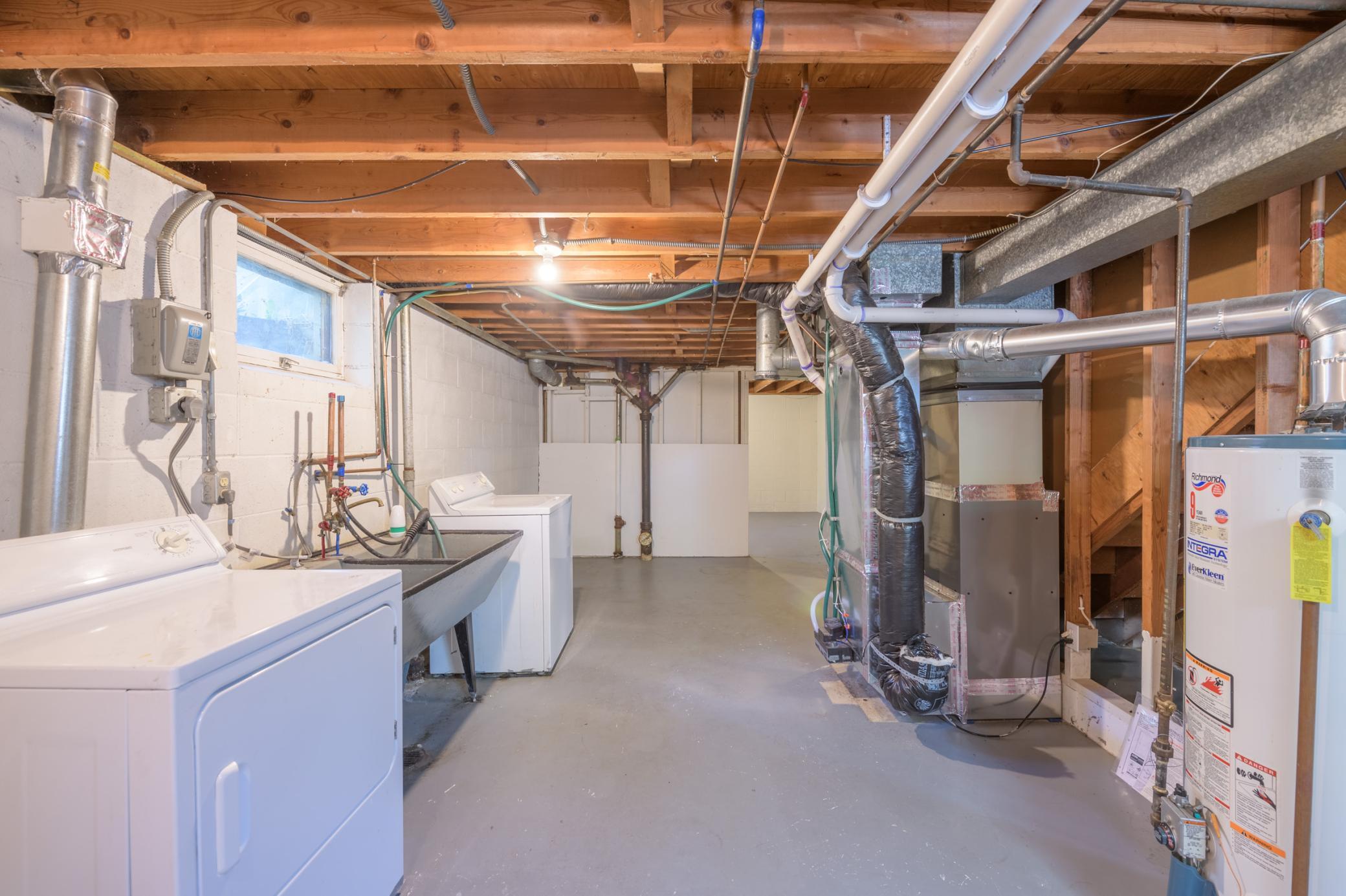 9524 Pleasant Ave S-WS-20210814-_CBP0523-HDR.jpg