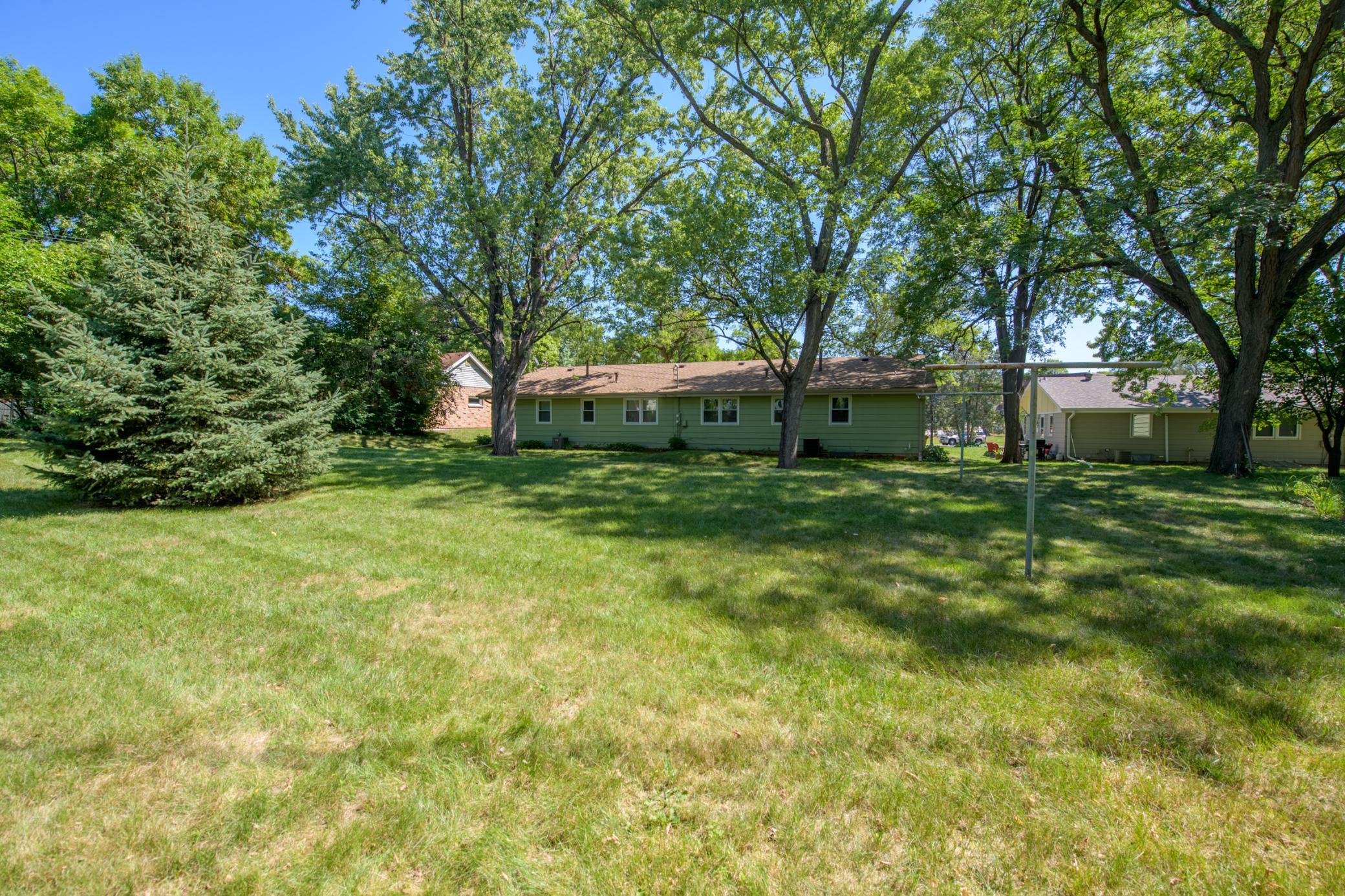 9524 Pleasant Ave S-WS-20210814-_CBP0541-HDR.jpg