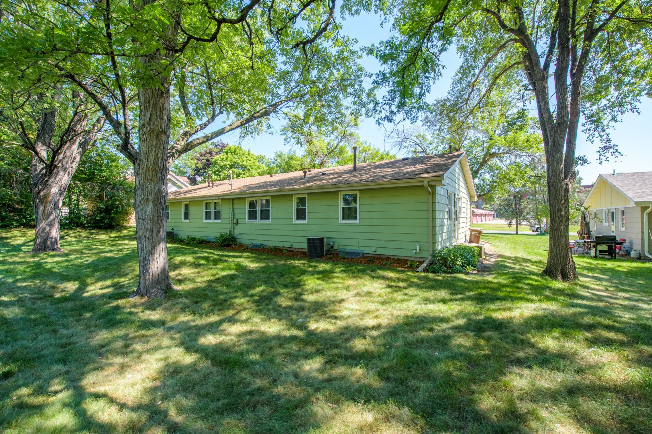 9524 Pleasant Ave S-WS-20210814-_CBP0547-HDR.jpg