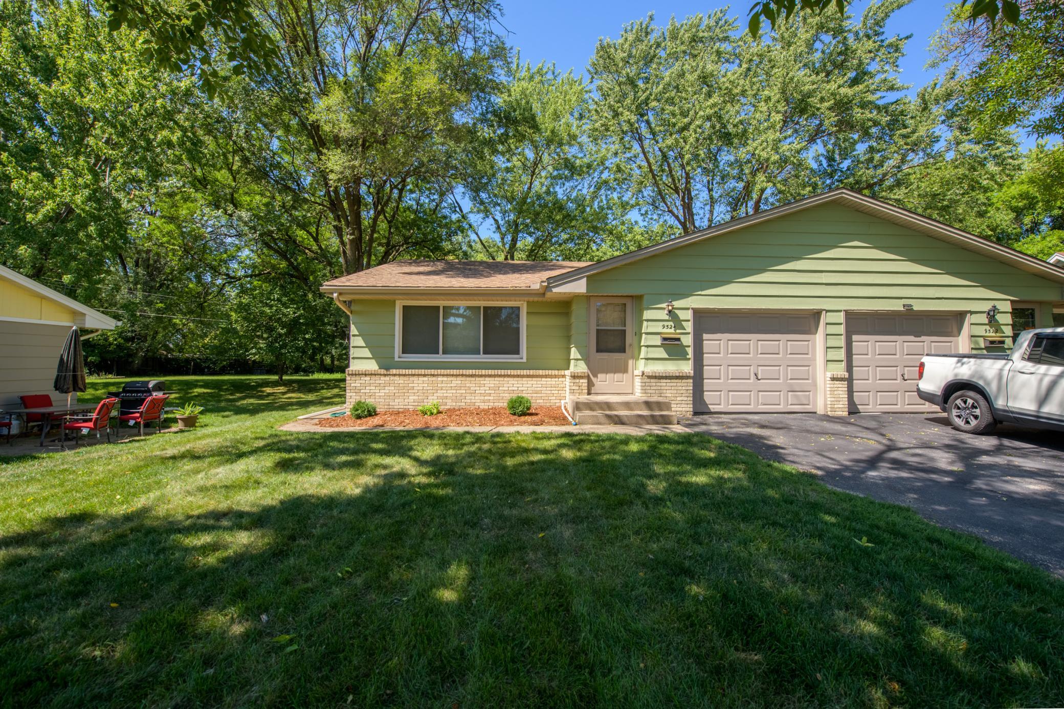 9524 Pleasant Ave S-WS-20210814-_CBP0553-HDR.jpg