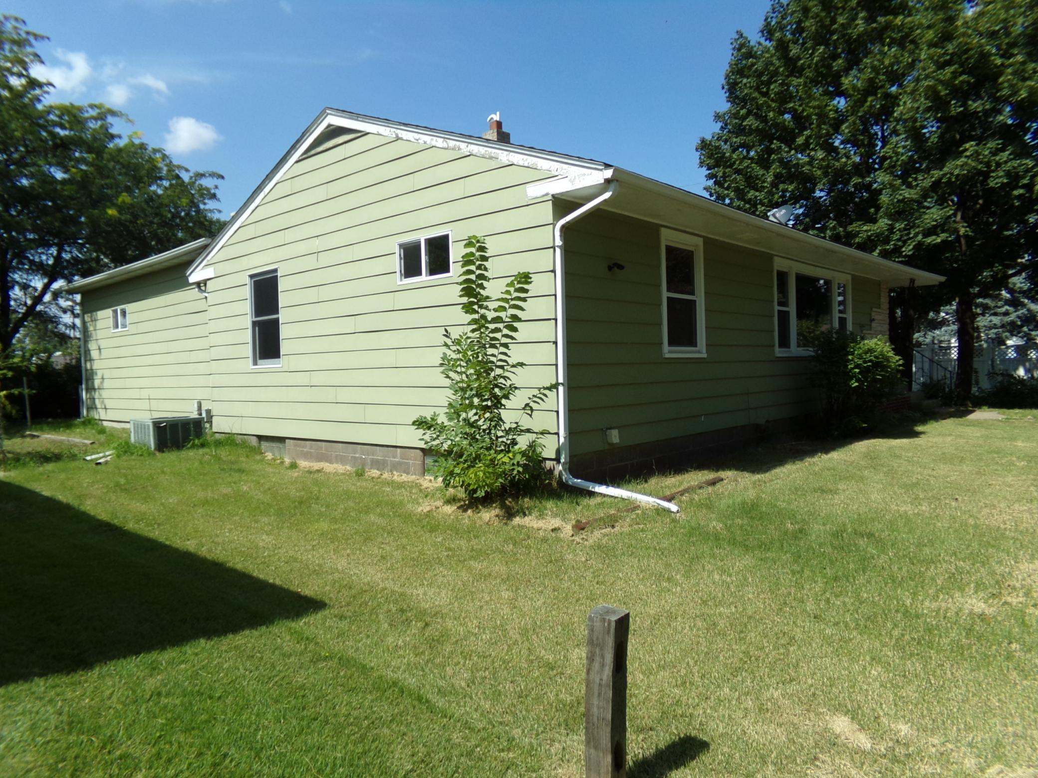 02 exterior.JPG