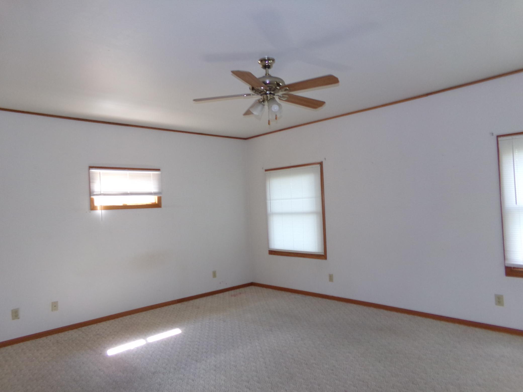 11 bedroom 1.JPG