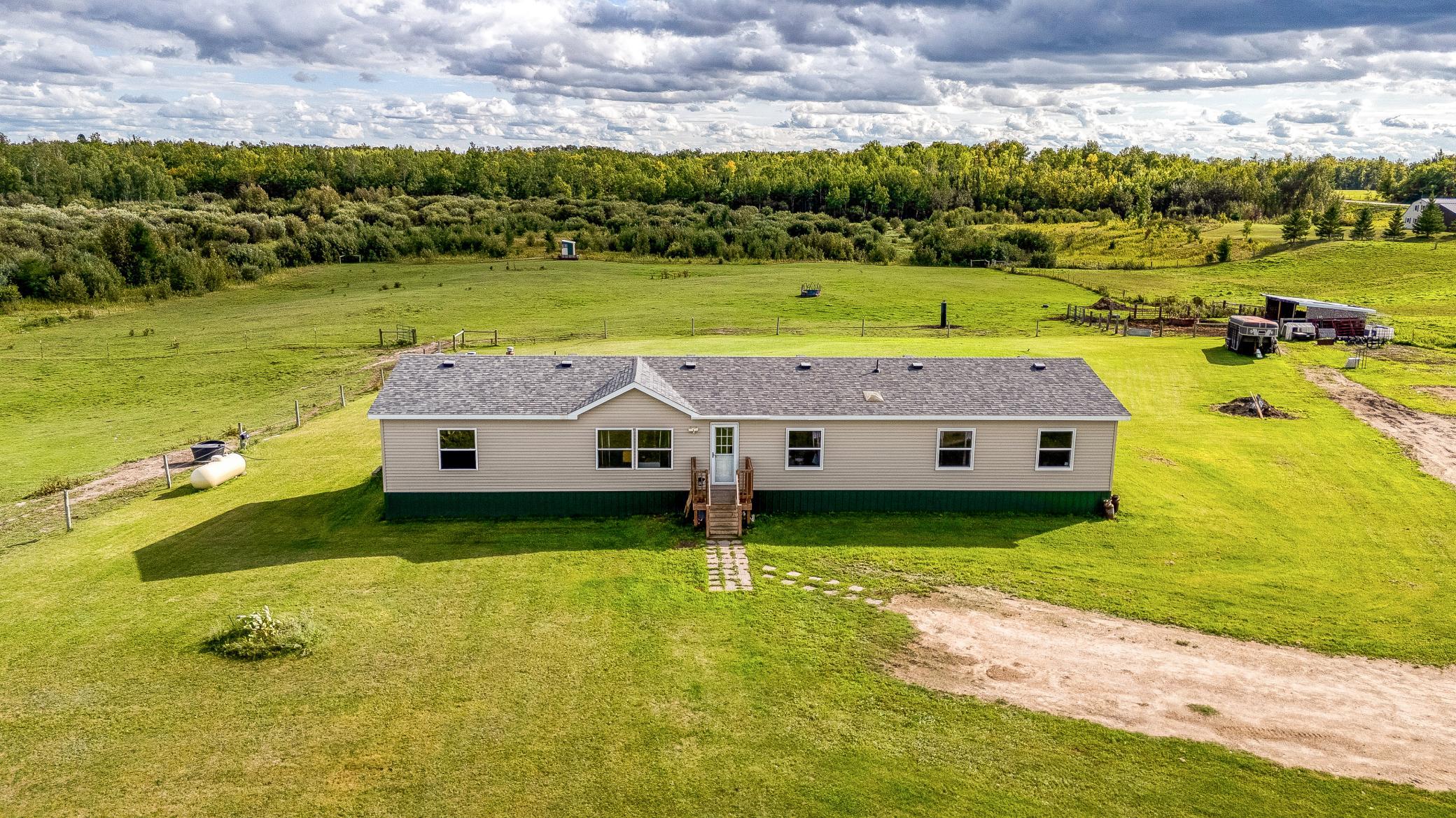 Welcome to 8624 Knapper Hill Rd!