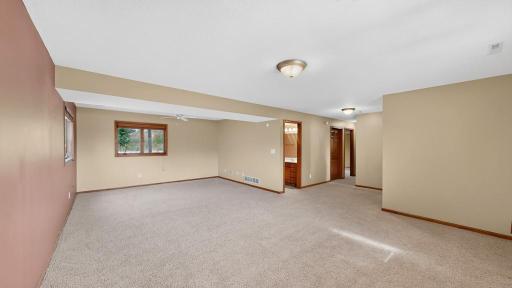 5211 Florence Drive NW, Rochester, MN 55901
