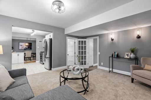 Perfect space to gather with friends and family and have direct access to the kitchen.
