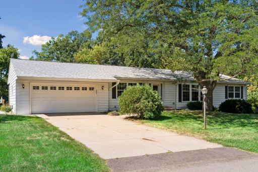 14211 Lennell Drive, Minnetonka, MN 55345