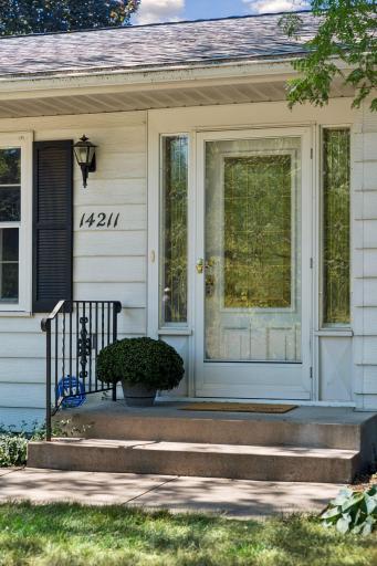 14211 Lennell Drive, Minnetonka, MN 55345