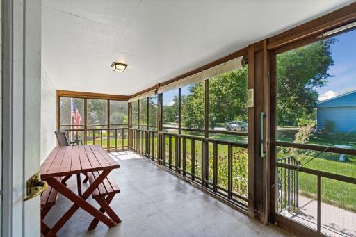 14211 Lennell Drive, Minnetonka, MN 55345