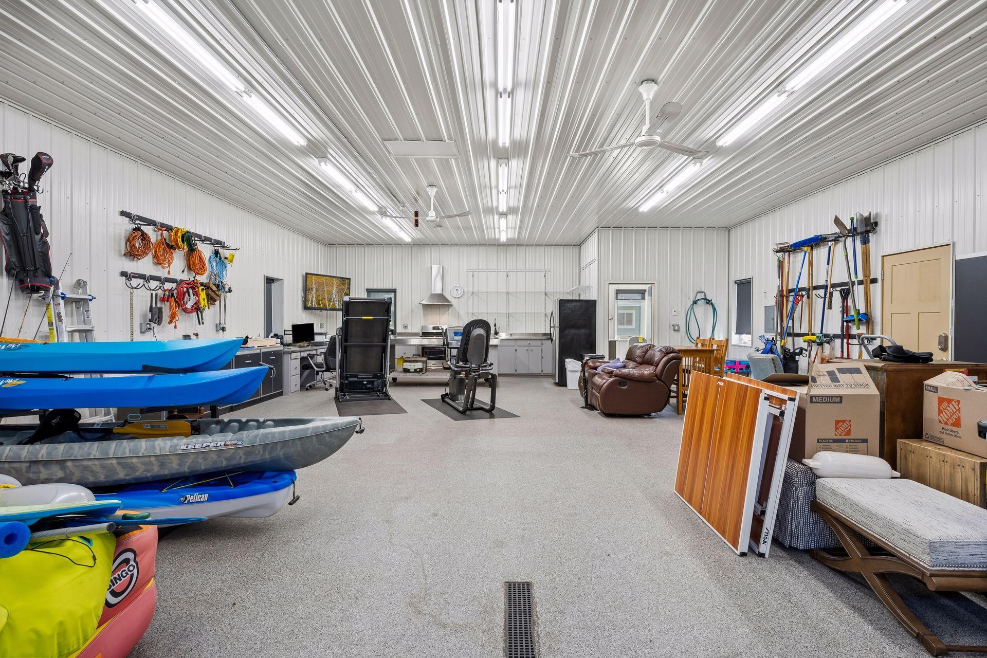 Heated Detached Garage Ideal for Entertaining, Hobbies & Lake-Life Storage