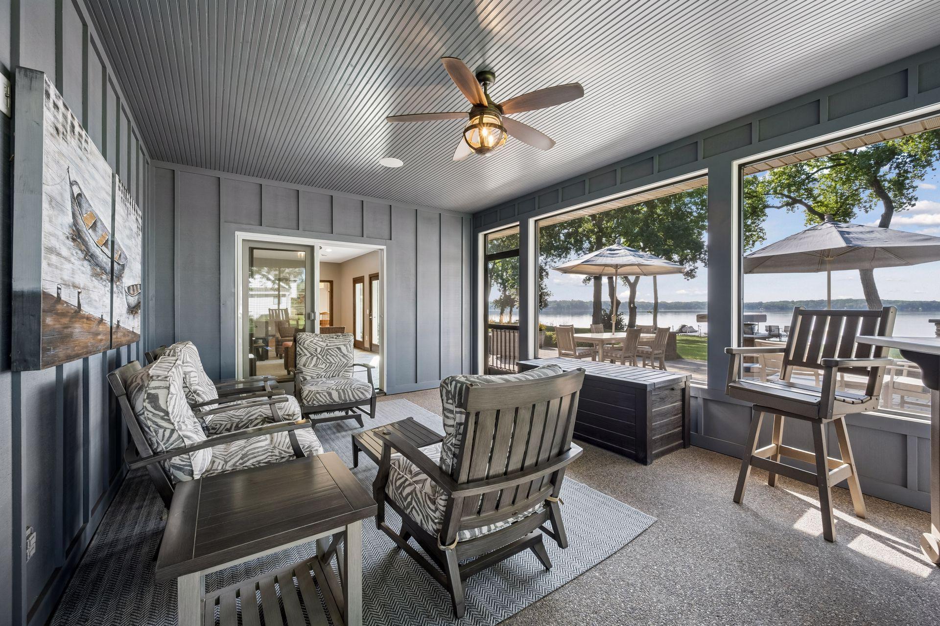 Expansive Screened-In Porch for Effortless Outdoor Living