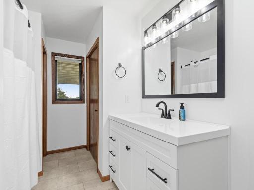 11826 Larabee Circle NE, Albertville, MN 55301