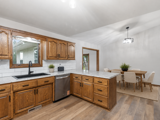 AI virtually staged to help buyers visualize the space.