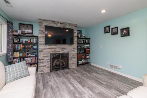 9449 83rd Street S, Cottage Grove, MN 55016