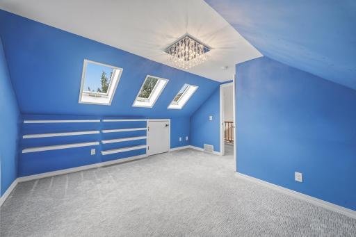 Built in shelving & Cubby