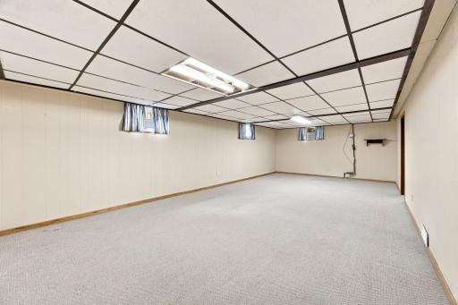 2101 20th Street S, Moorhead, MN 56560