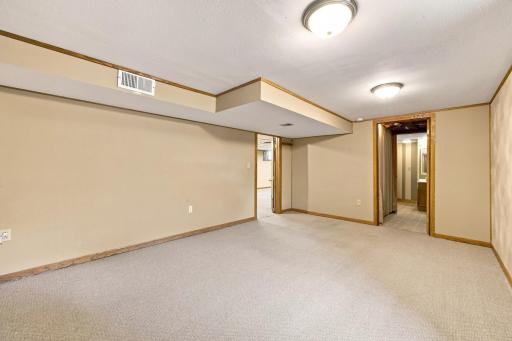 2101 20th Street S, Moorhead, MN 56560