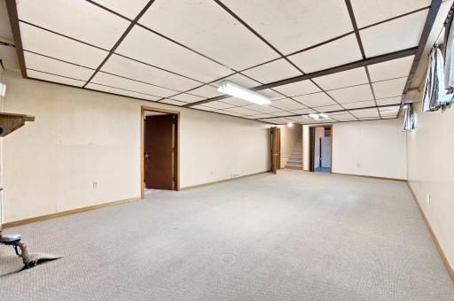2101 20th Street S, Moorhead, MN 56560