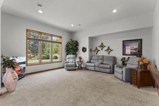 820 Willow Drive, Hutchinson, MN 55350