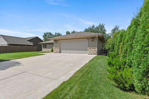 820 Willow Drive, Hutchinson, MN 55350