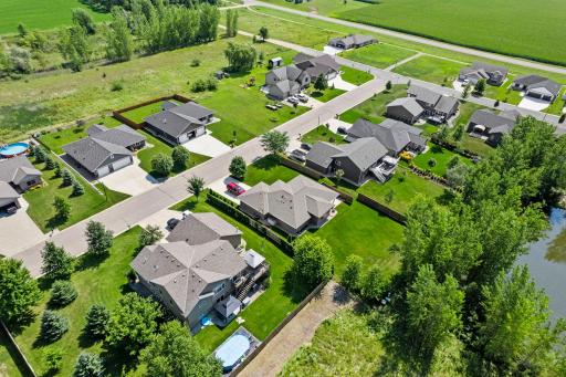 820 Willow Drive, Hutchinson, MN 55350