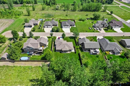 820 Willow Drive, Hutchinson, MN 55350