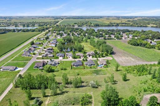 820 Willow Drive, Hutchinson, MN 55350