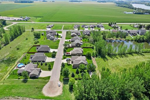 820 Willow Drive, Hutchinson, MN 55350