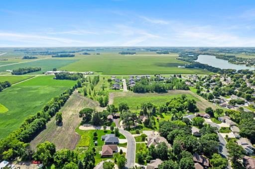 820 Willow Drive, Hutchinson, MN 55350