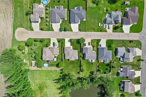 820 Willow Drive, Hutchinson, MN 55350