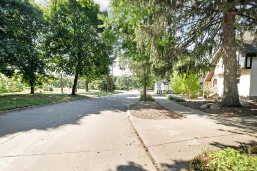8710Photography-Web-Friendly-4730-38th-Avenue-South-Minneapolis-MN-55406-80.jpg