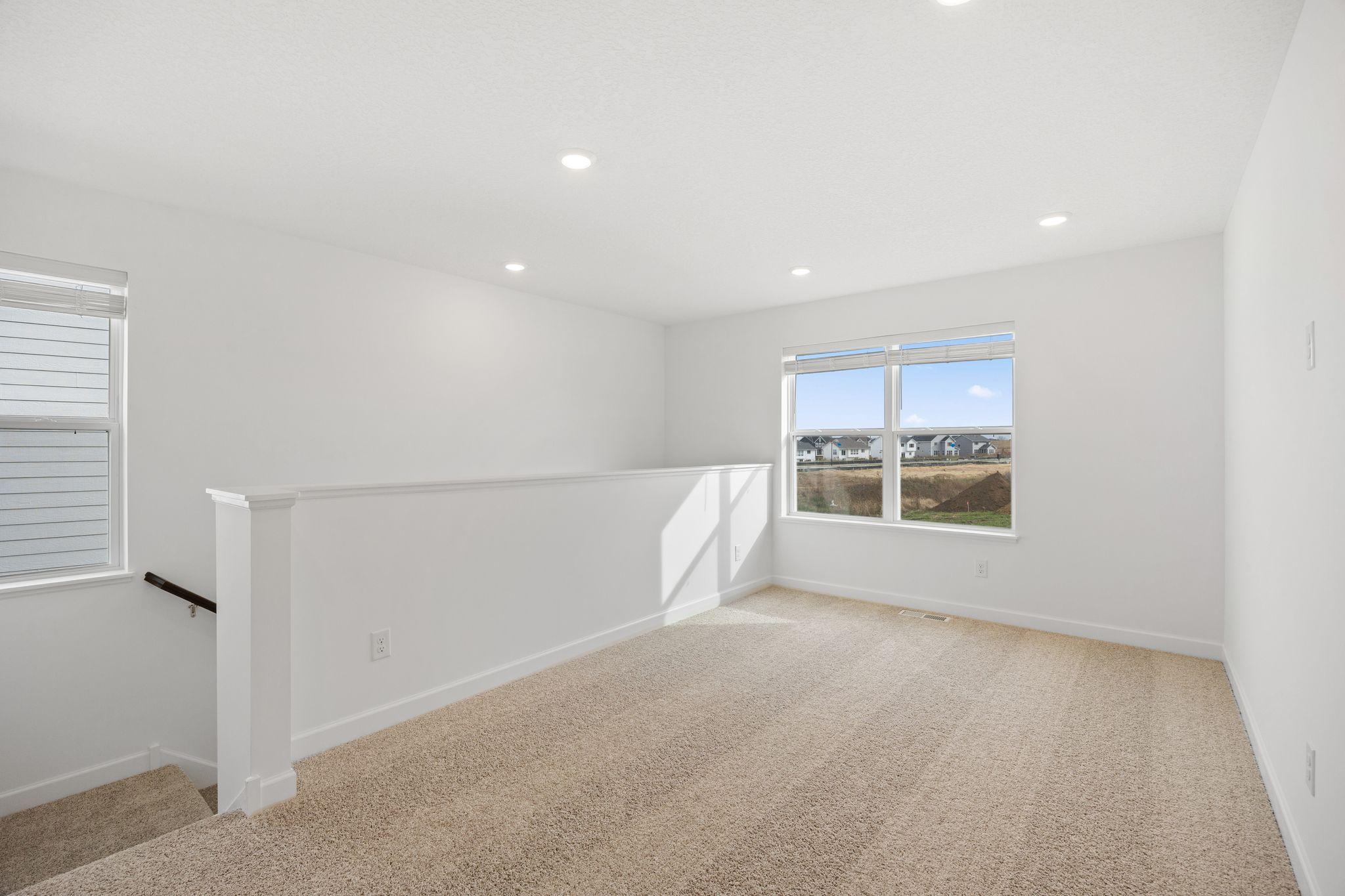 (Photo of an inventory home, actual homes finishes will vary)