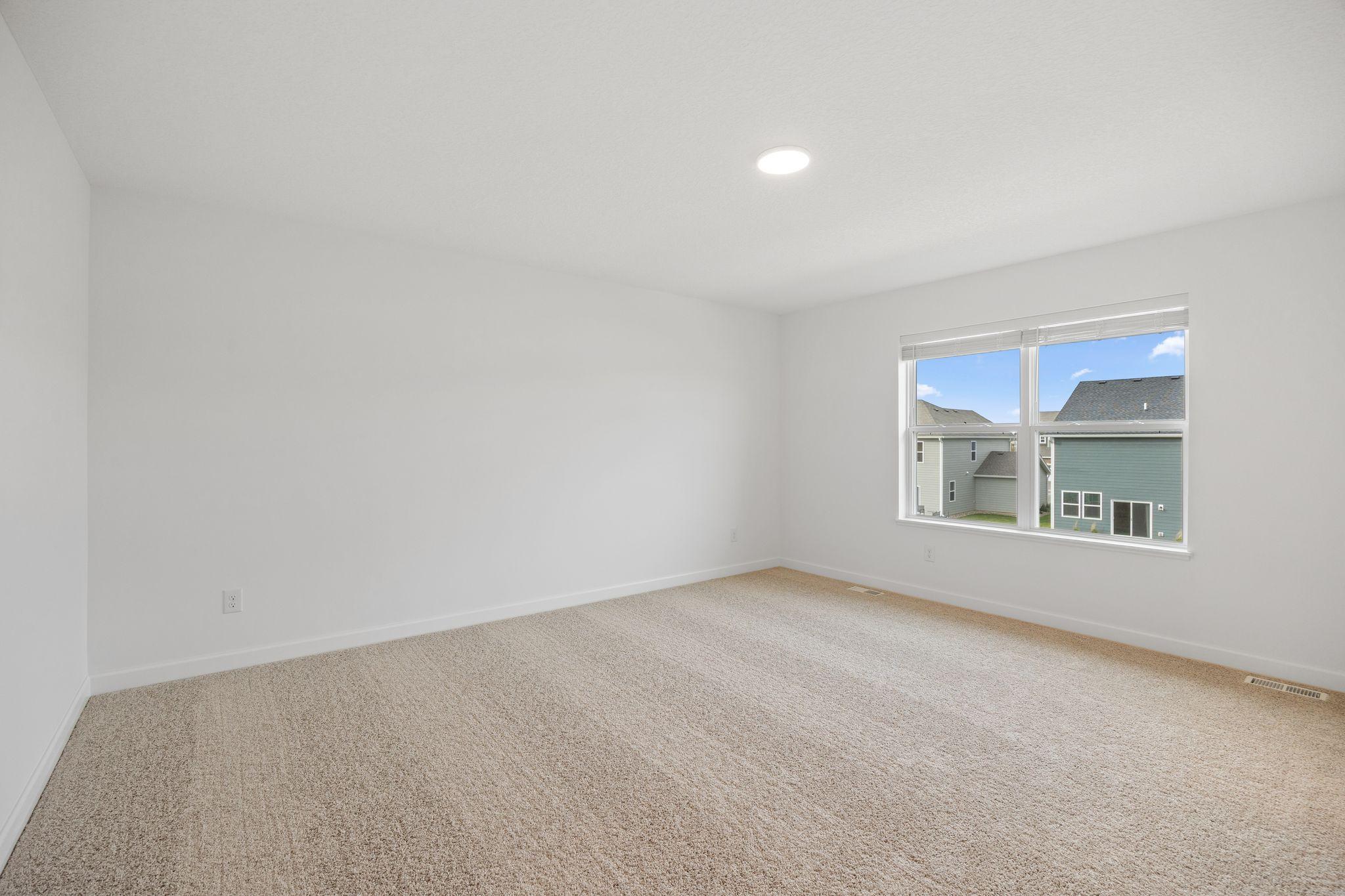 (Photo of an inventory home, actual homes finishes will vary)
