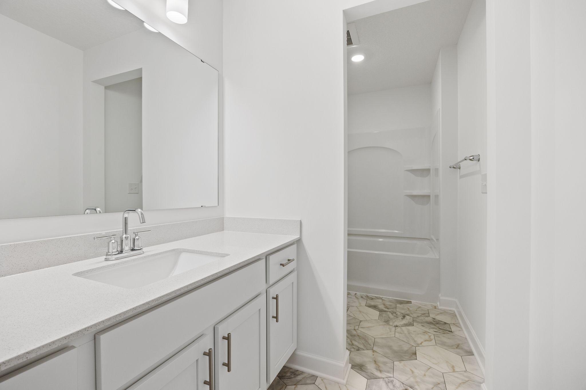 (Photo of an inventory home, actual homes finishes will vary)