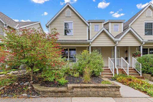 818 24th Avenue NE, Minneapolis, MN 55418