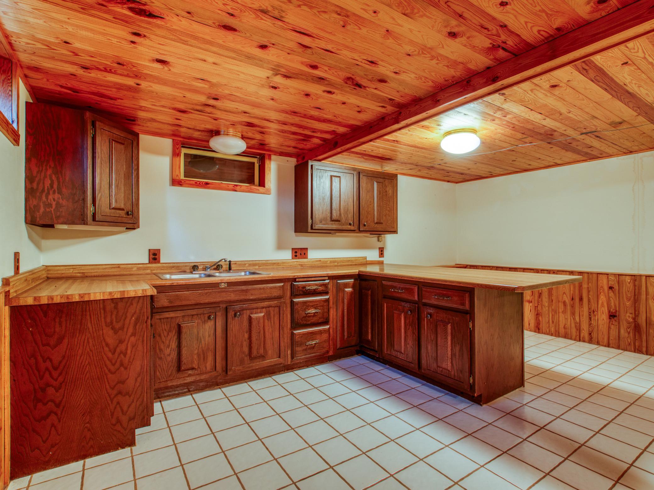 Lower Level Kitchenette.jpg