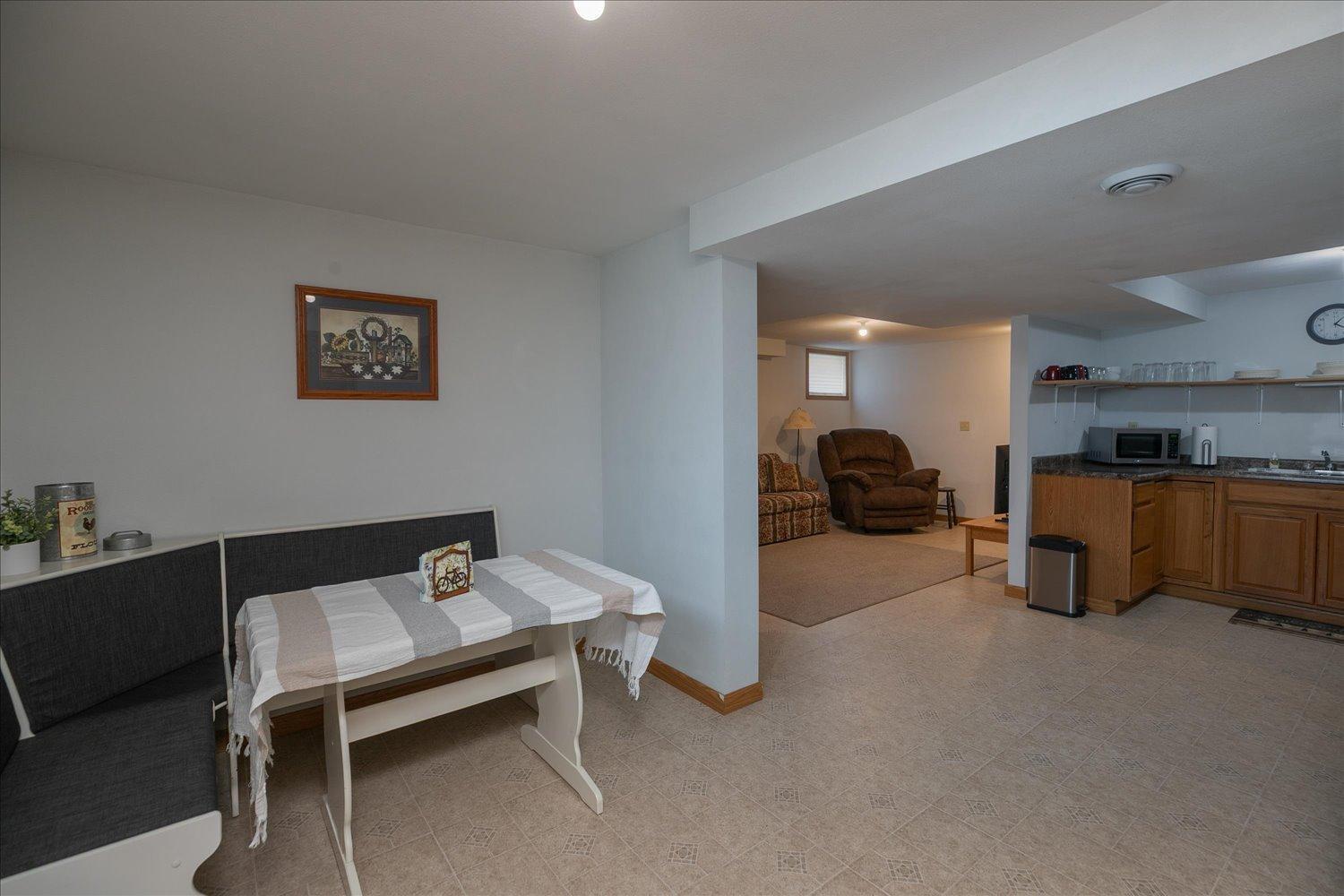 26-26-Dining Room.jpg