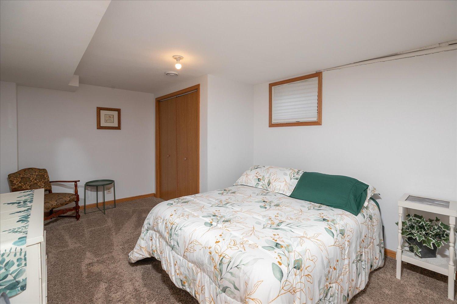35-35-Bedroom.jpg