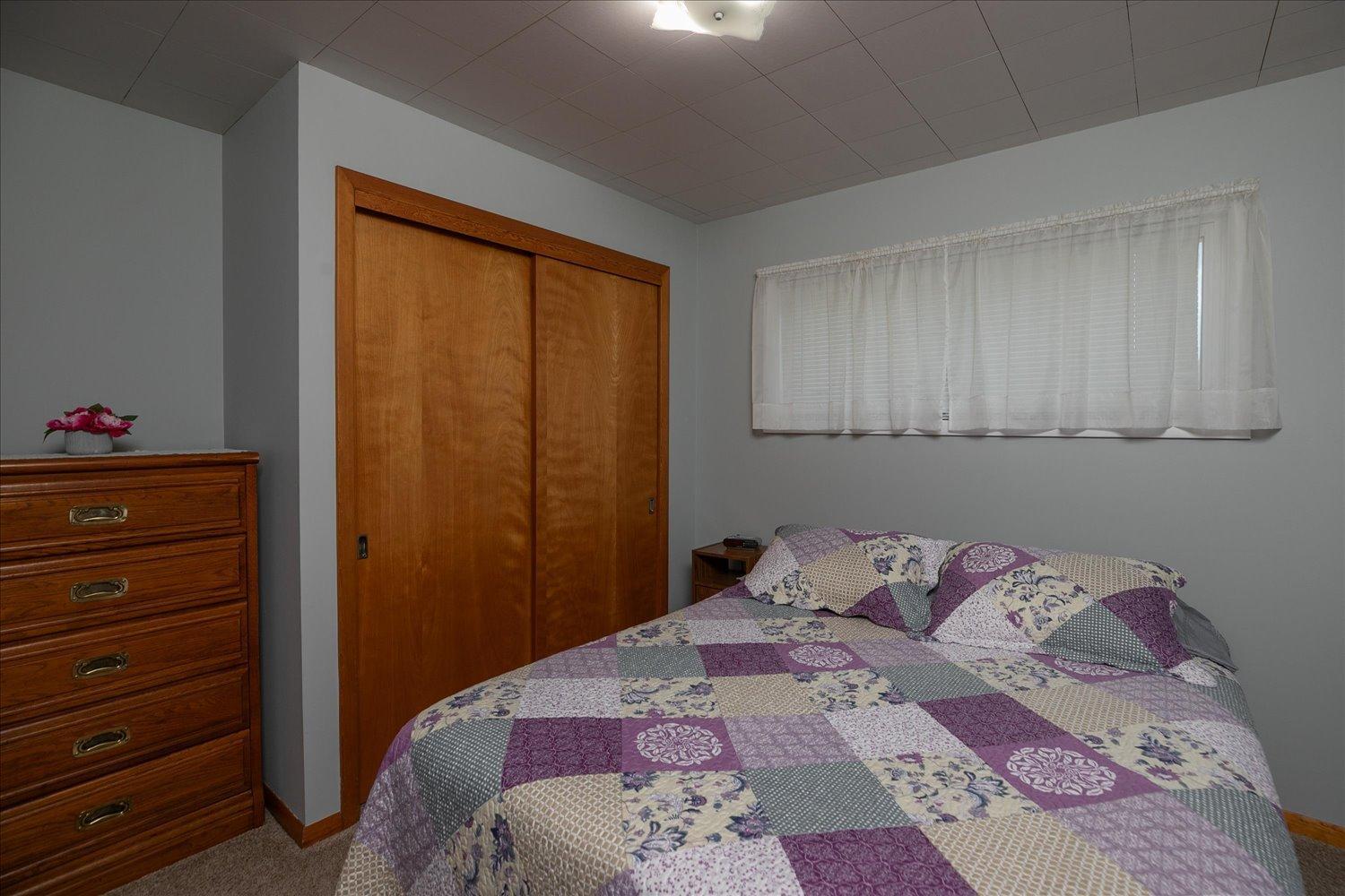 21-21-Bedroom.jpg